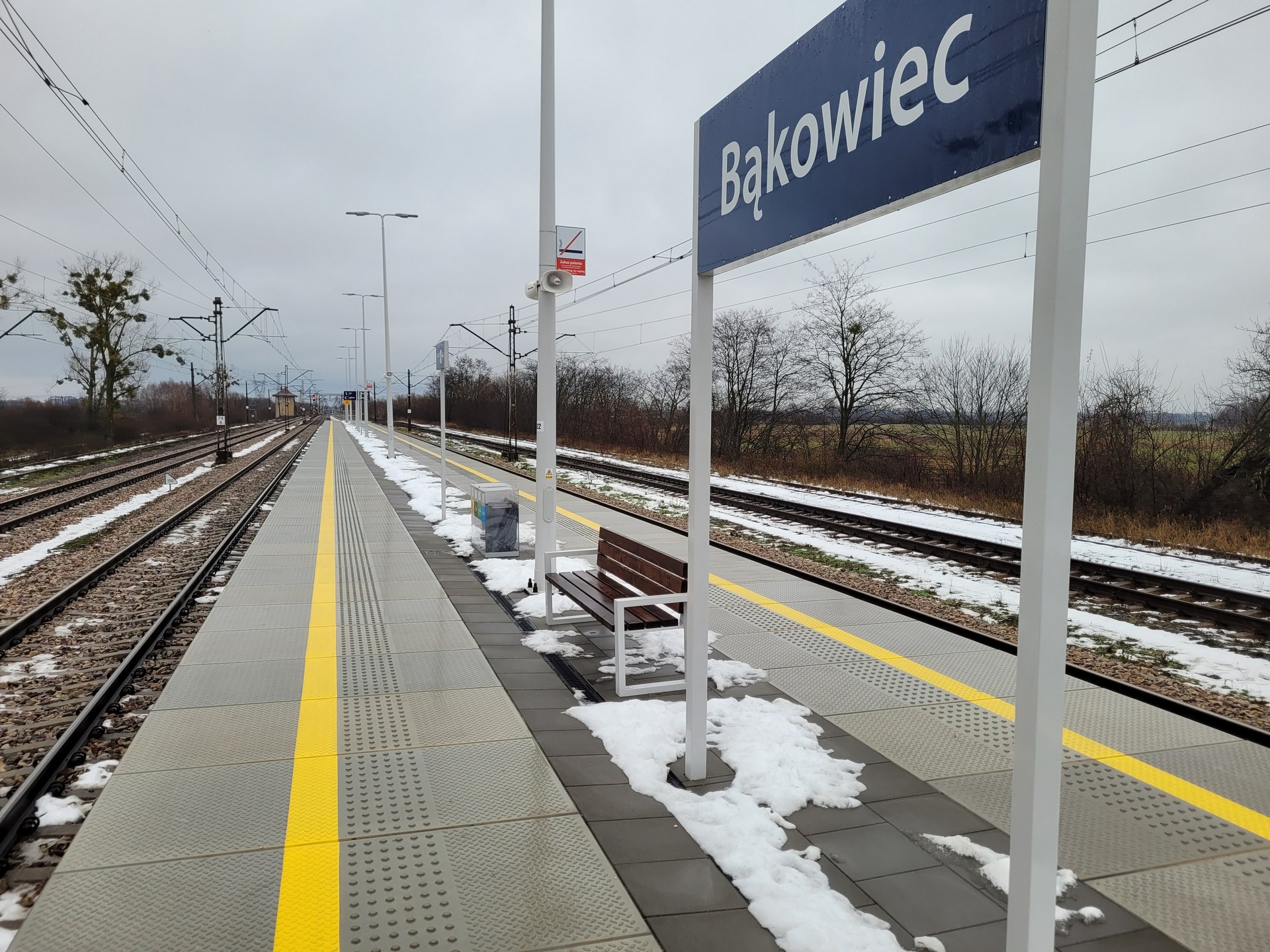 Modernzacja peronu stacji Bąkowiec na linii kolejowej nr 26 Łuków-Radom